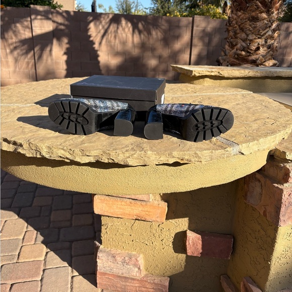 NWB Betsy Johnson women’s size 7.5 - Picture 4 of 5